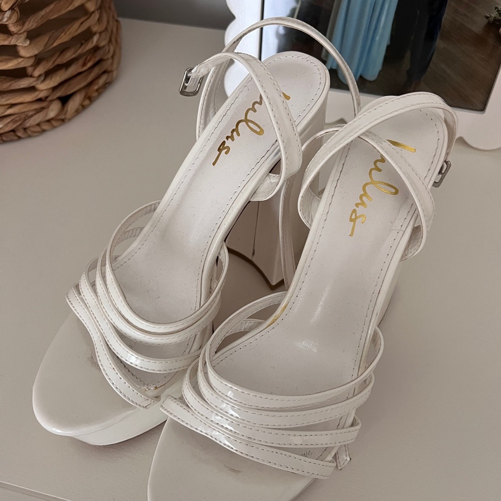 Heels - Picture 2 of 4